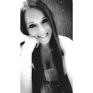 Meet your Posher, Candace